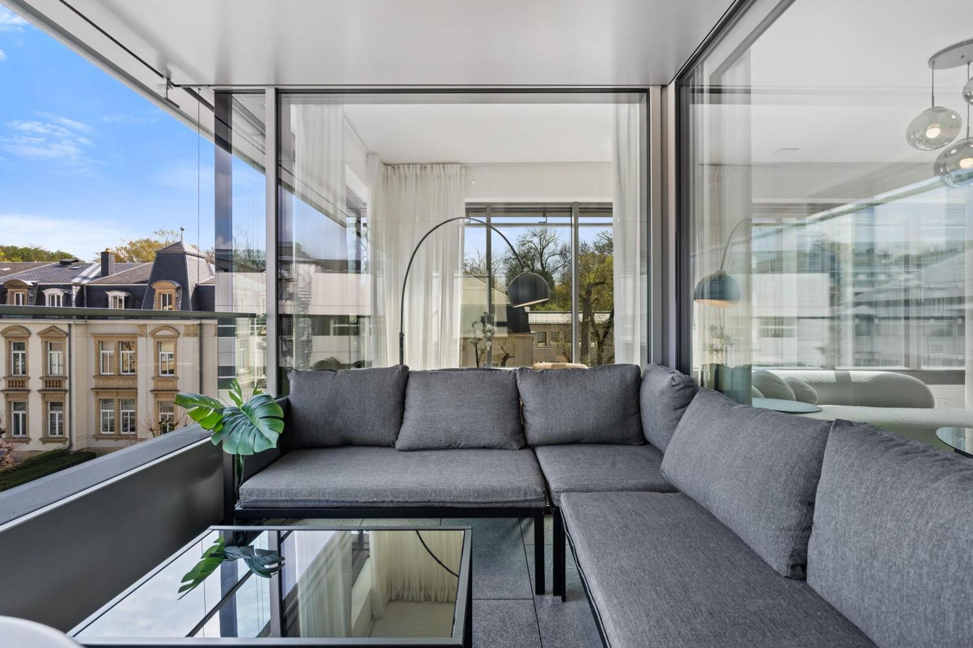 Apartamento Elegant 2Br With Balcony In Heart Of Luxemburgo Exterior foto