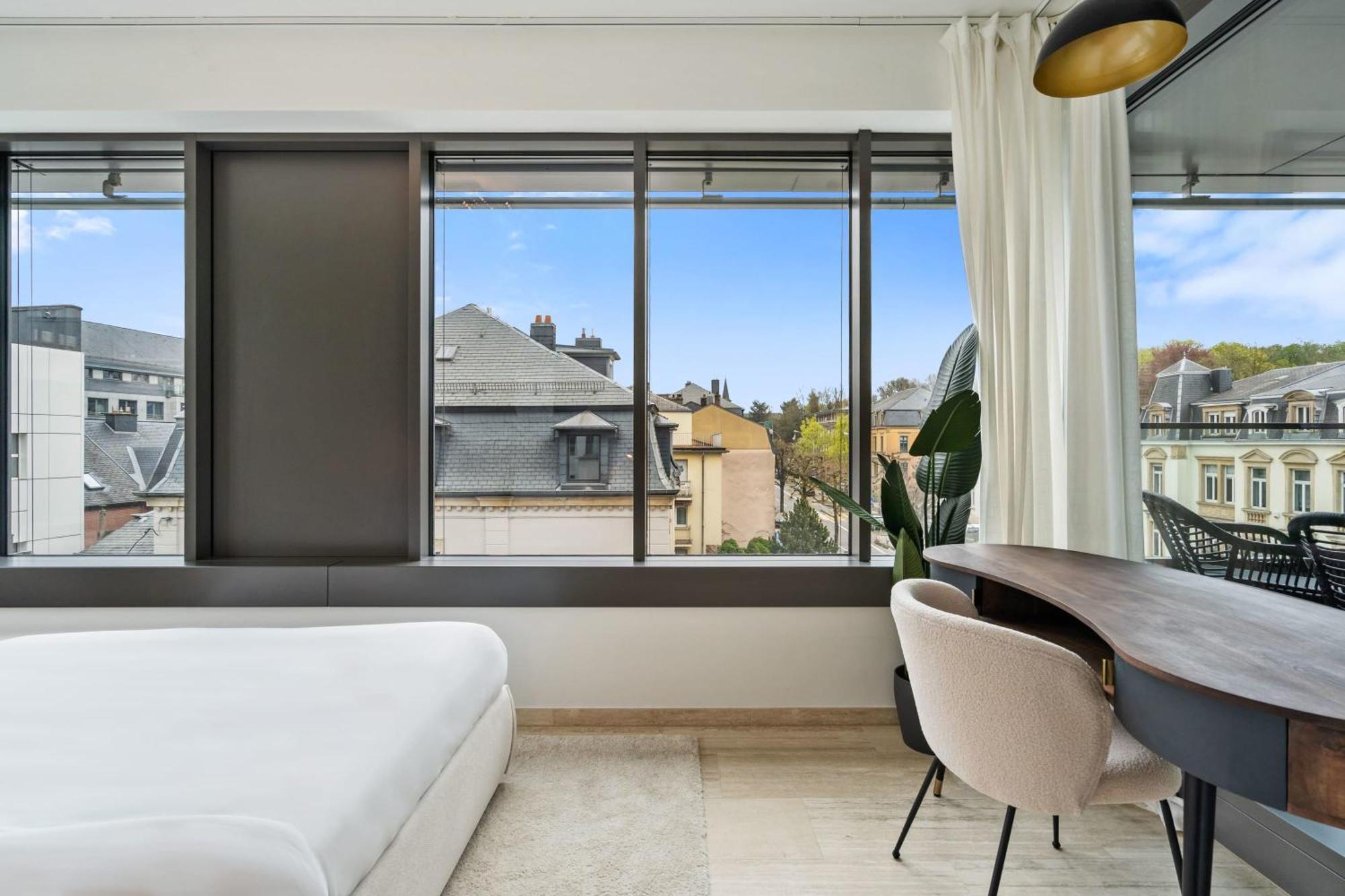 Apartamento Elegant 2Br With Balcony In Heart Of Luxemburgo Exterior foto